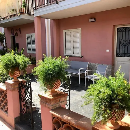 Maison d'hôtes La Ginestra Giardini-Naxos
