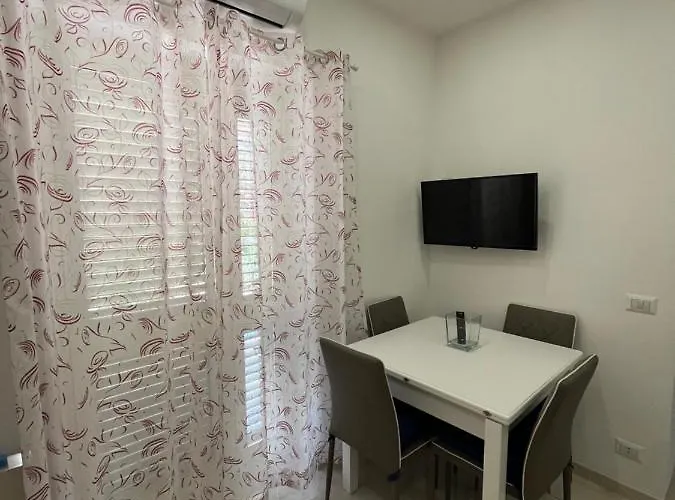 La Ginestra Pensión Giardini-Naxos